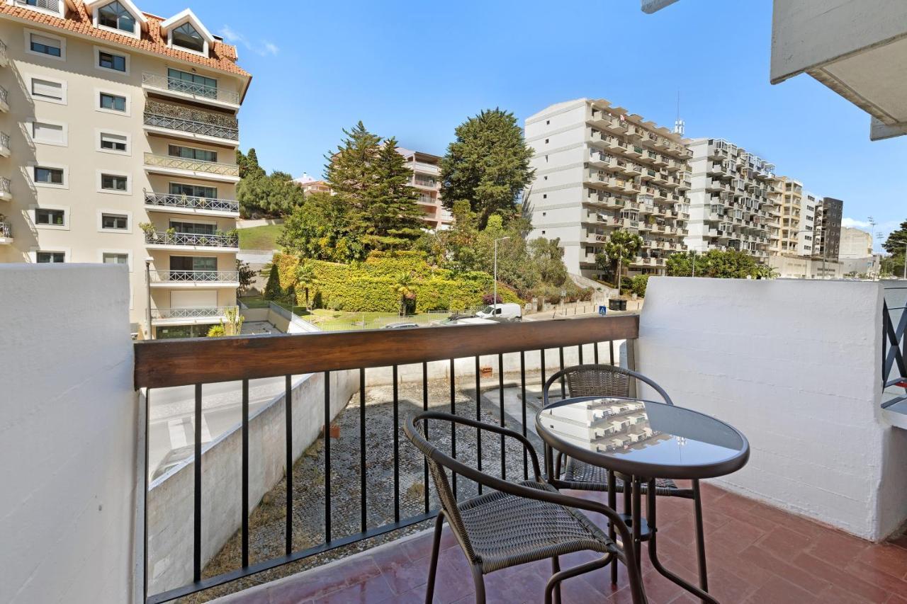Estoril Art And Surf Villa Bagian luar foto